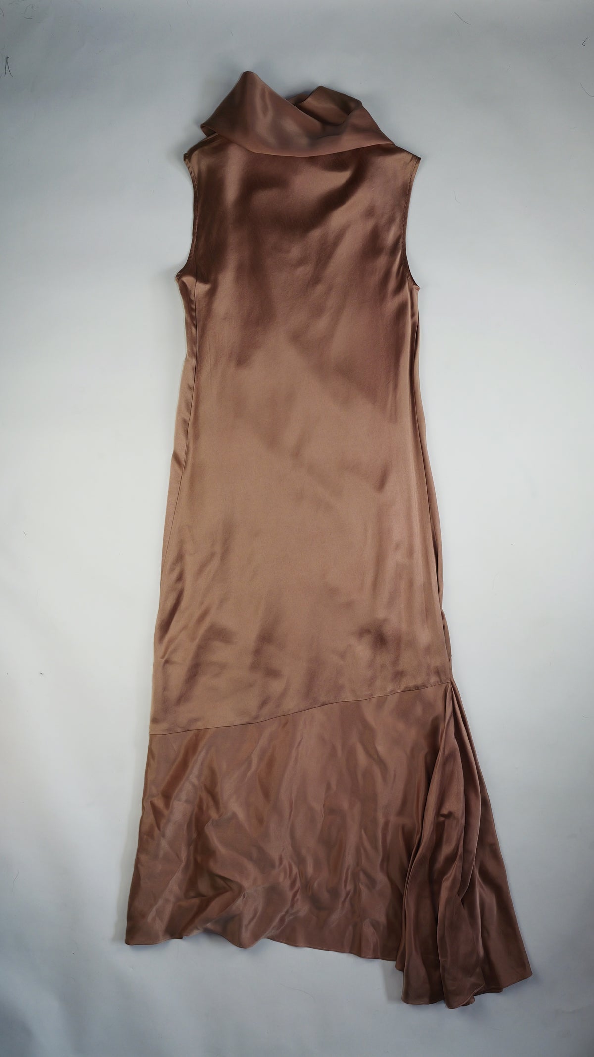 SPORTMAX Blush Satijnen Maxi-jurk met Gedrapeerde Sjaalhals