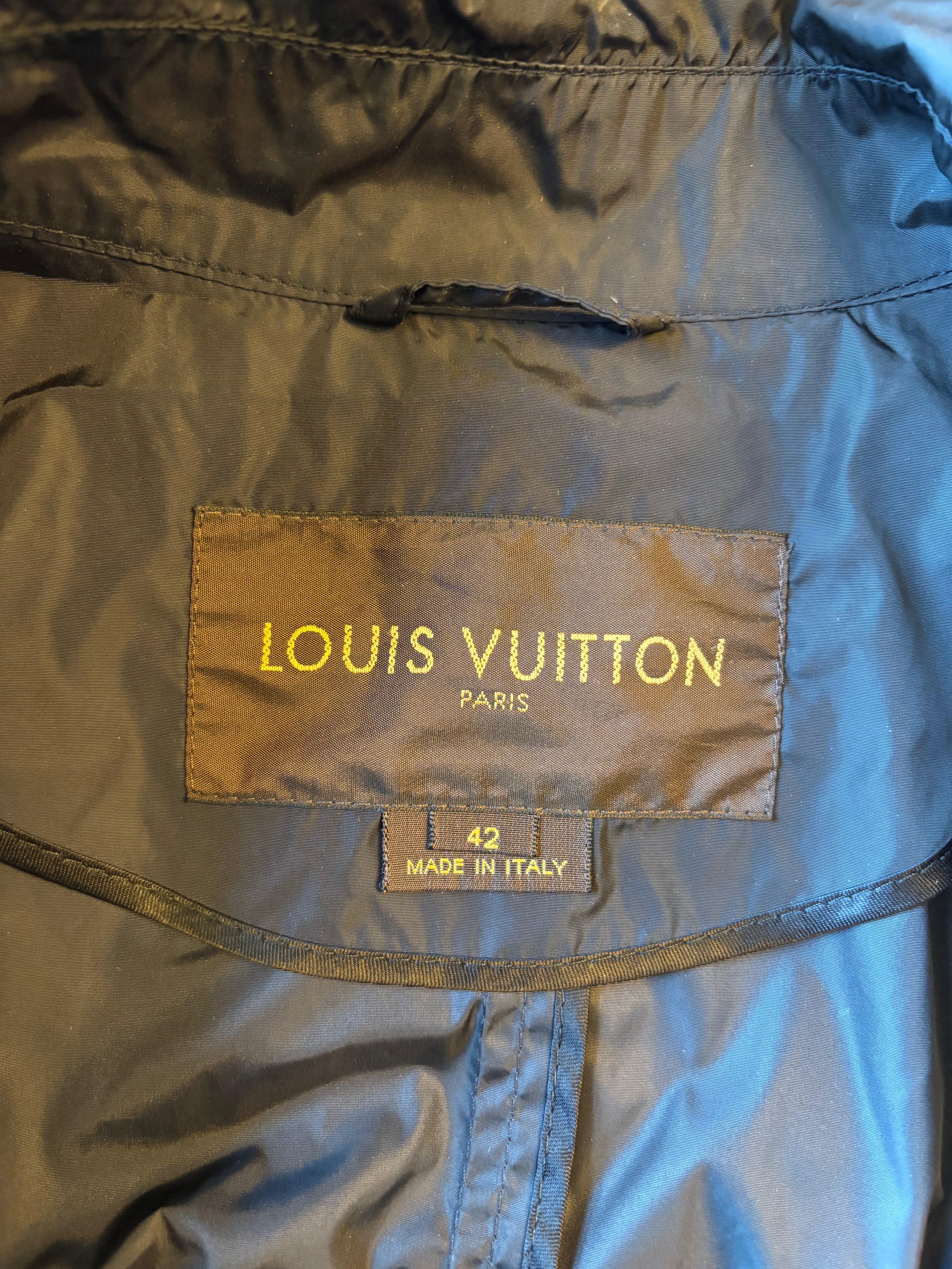 LOUIS VUITTON Trench Pliable Graphite