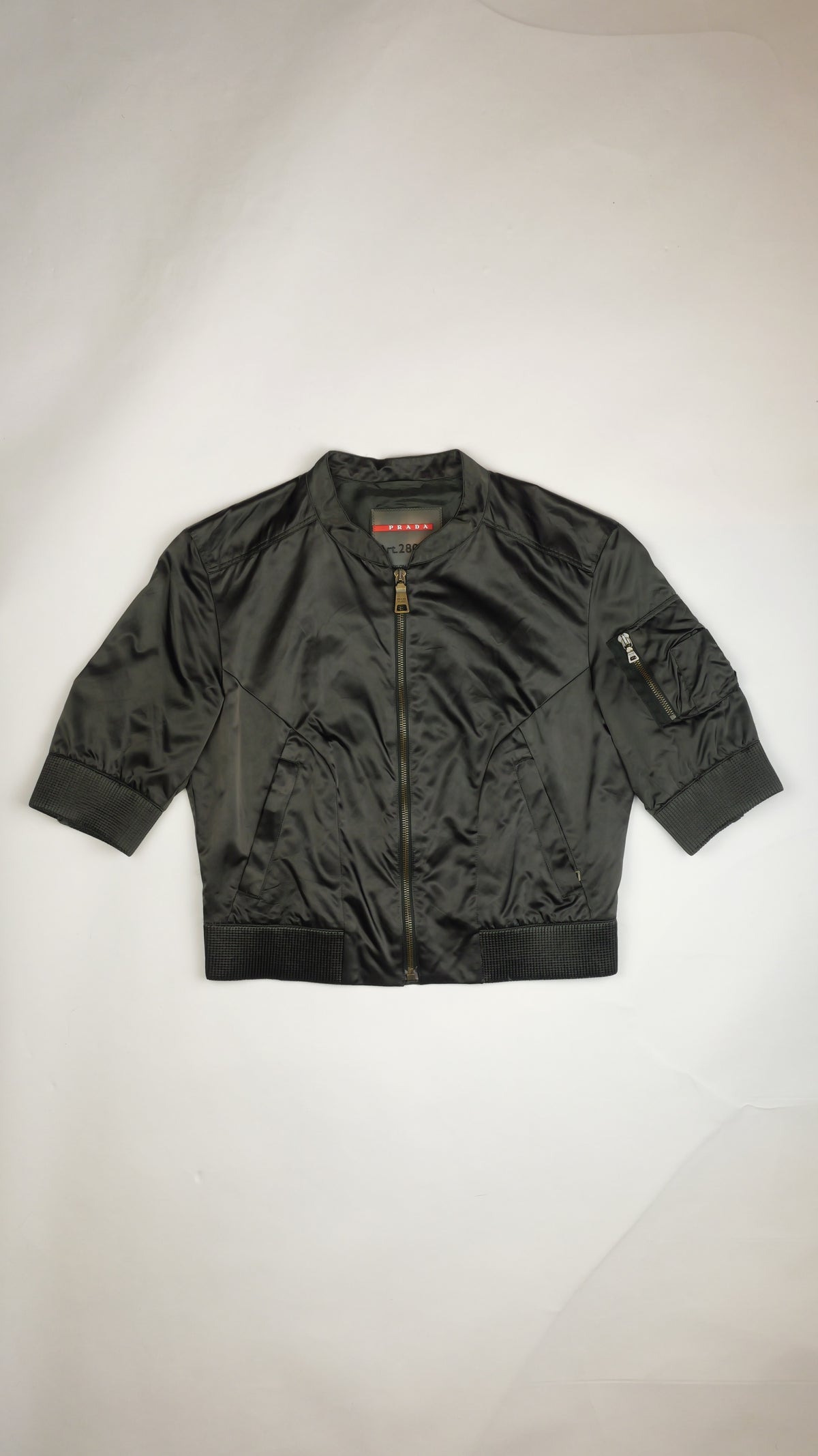 PRADA Nylon Bomberjack — Cropped, Kaki-Olijf
