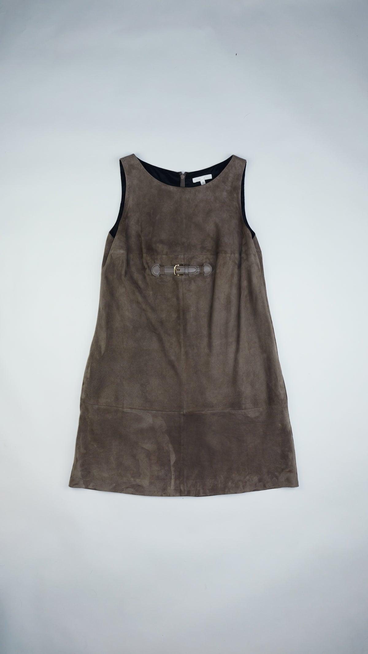 PAULE KA Robe Chasuble en Daim — Taupe avec Boucle Dorée