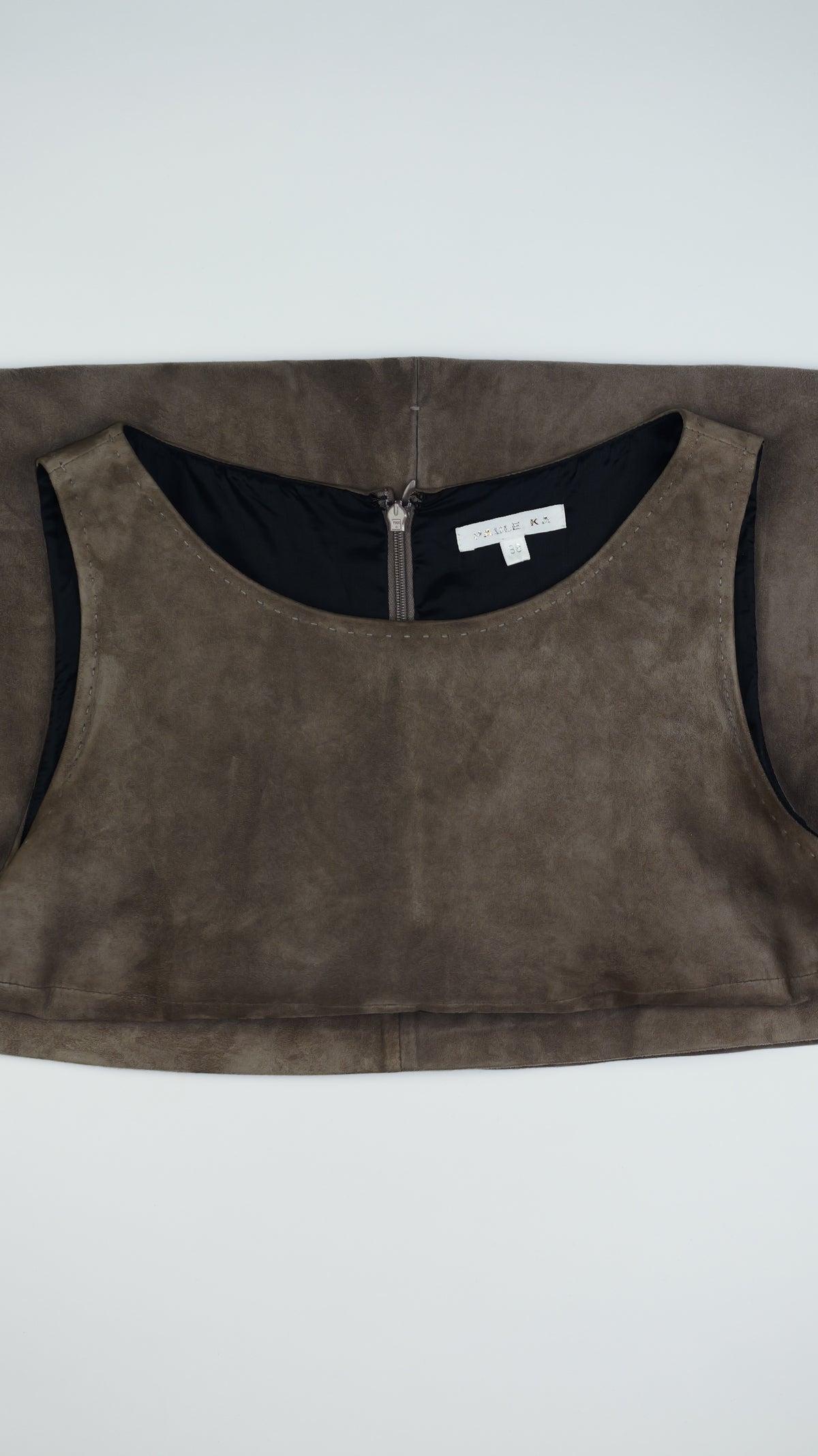 PAULE KA Robe Chasuble en Daim — Taupe avec Boucle Dorée