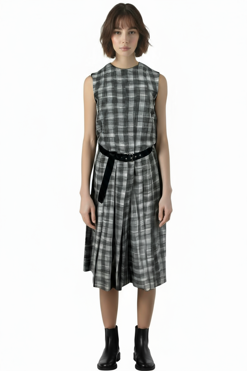 Marc Jacobs Pure Silk Checkered Dress: Light Grey & Black Plaid – Retro Chic Flair.