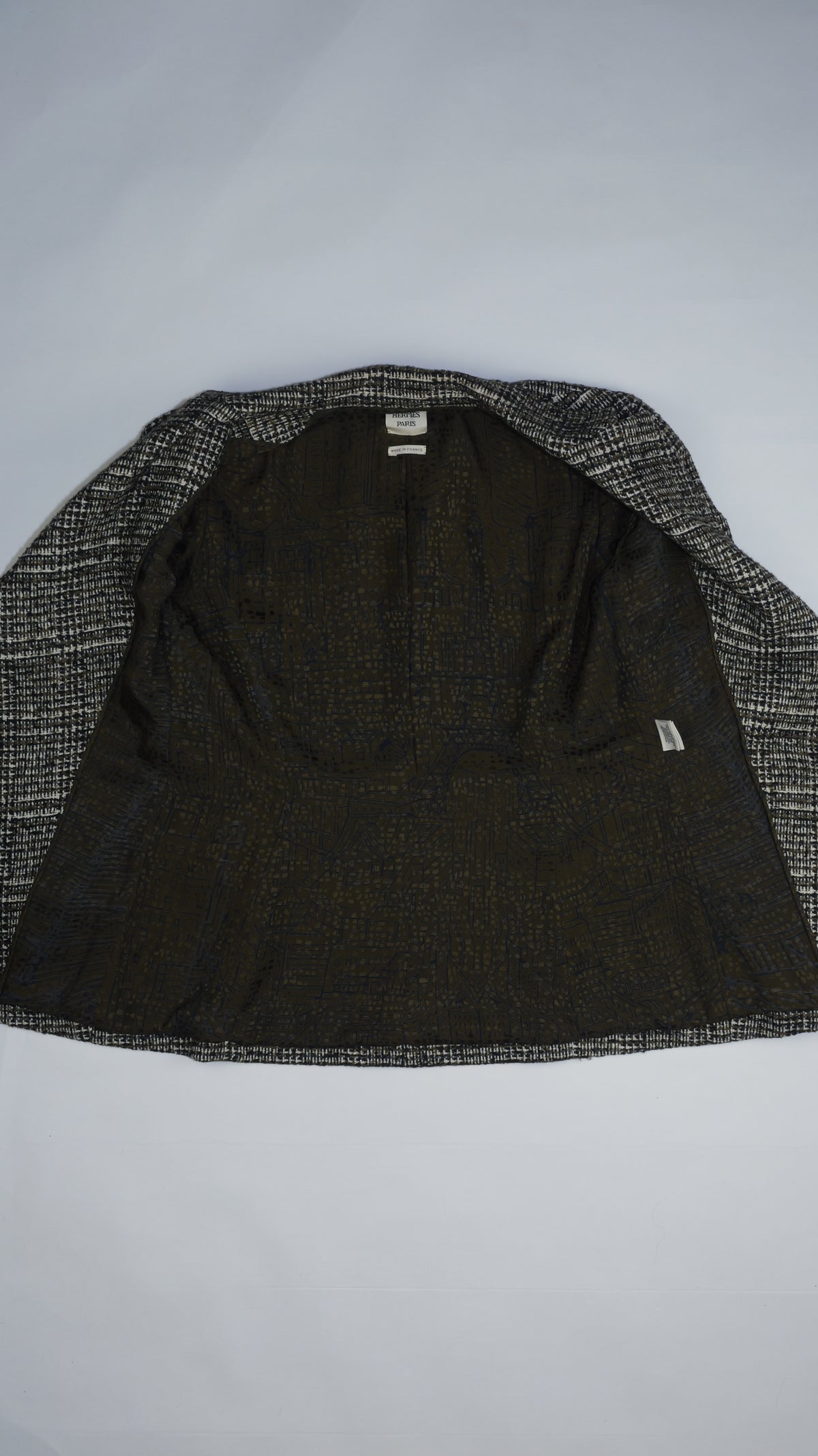 HERMÈS Blazer en Tweed avec Doublure Imprimée Paris